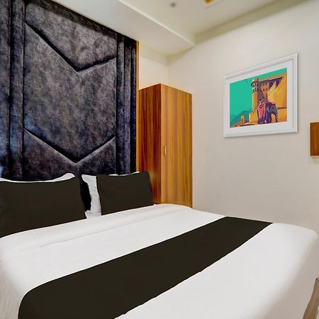 Hotel O Sun Light Ahmedabad Eksteriør billede