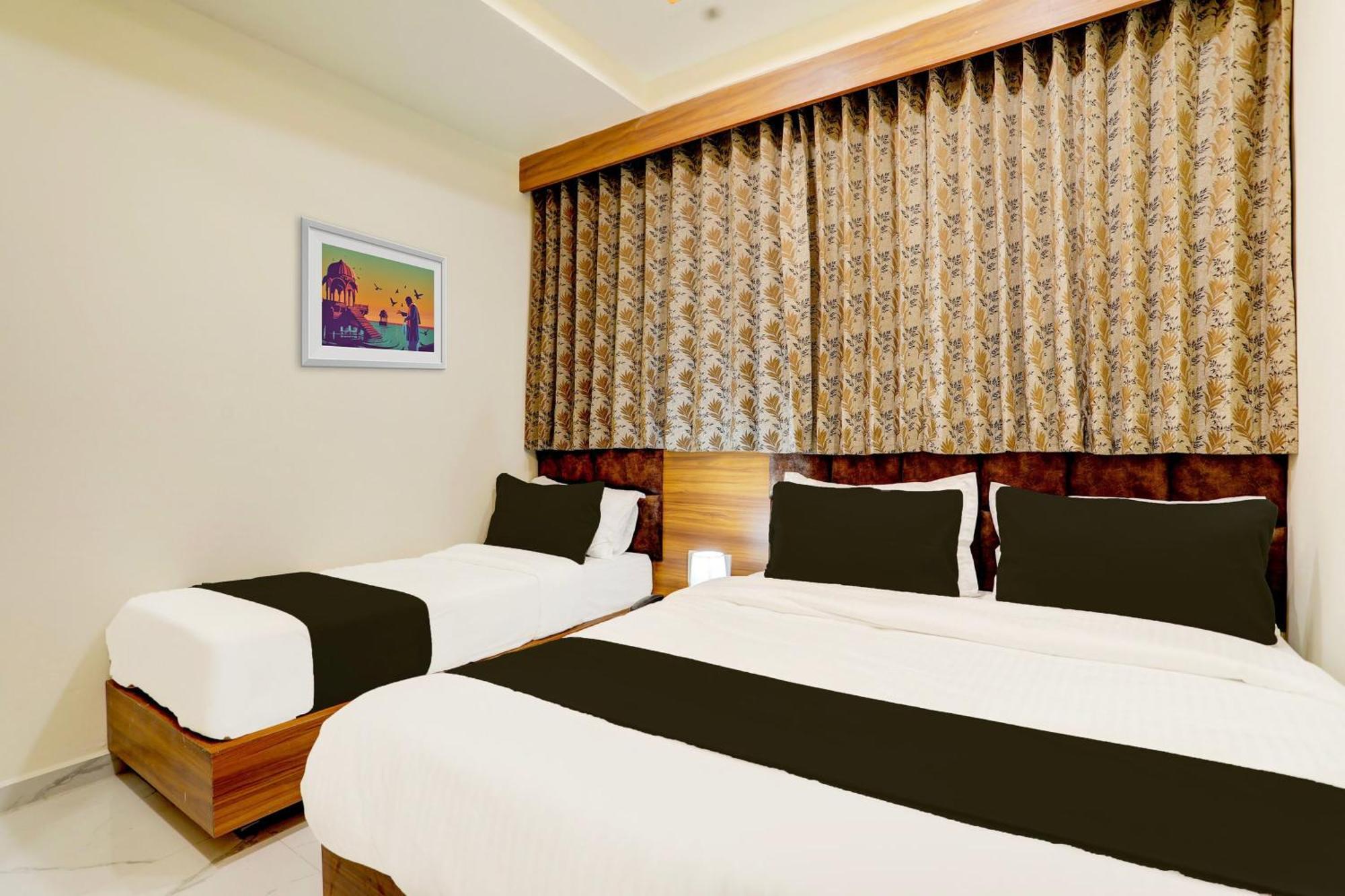 Hotel O Sun Light Ahmedabad Eksteriør billede