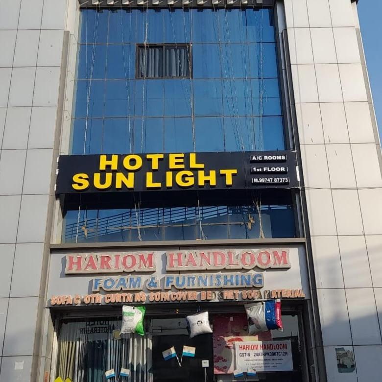 Hotel O Sun Light Ahmedabad Eksteriør billede