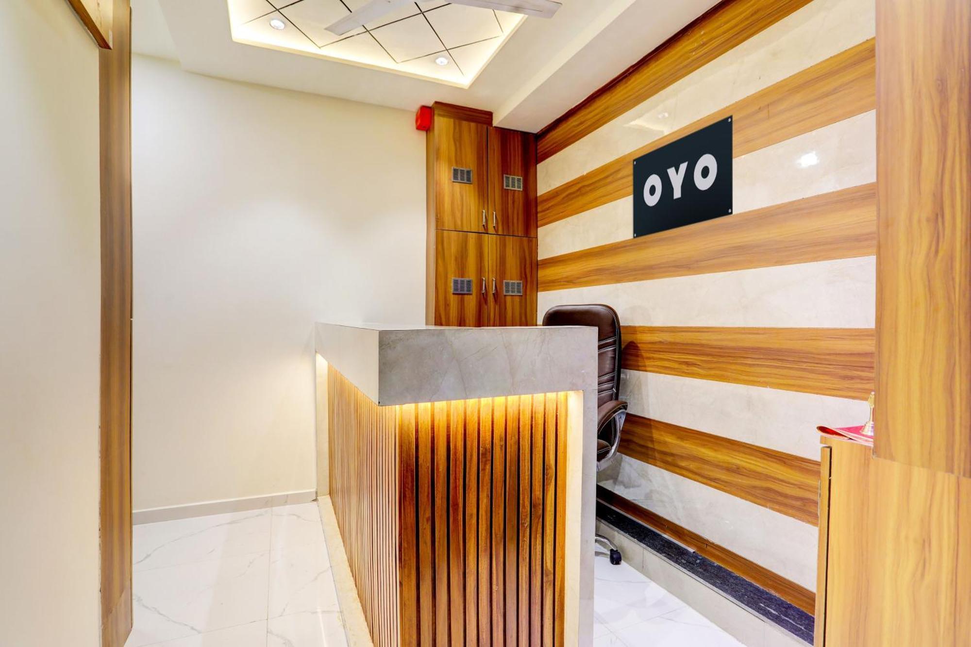 Hotel O Sun Light Ahmedabad Eksteriør billede